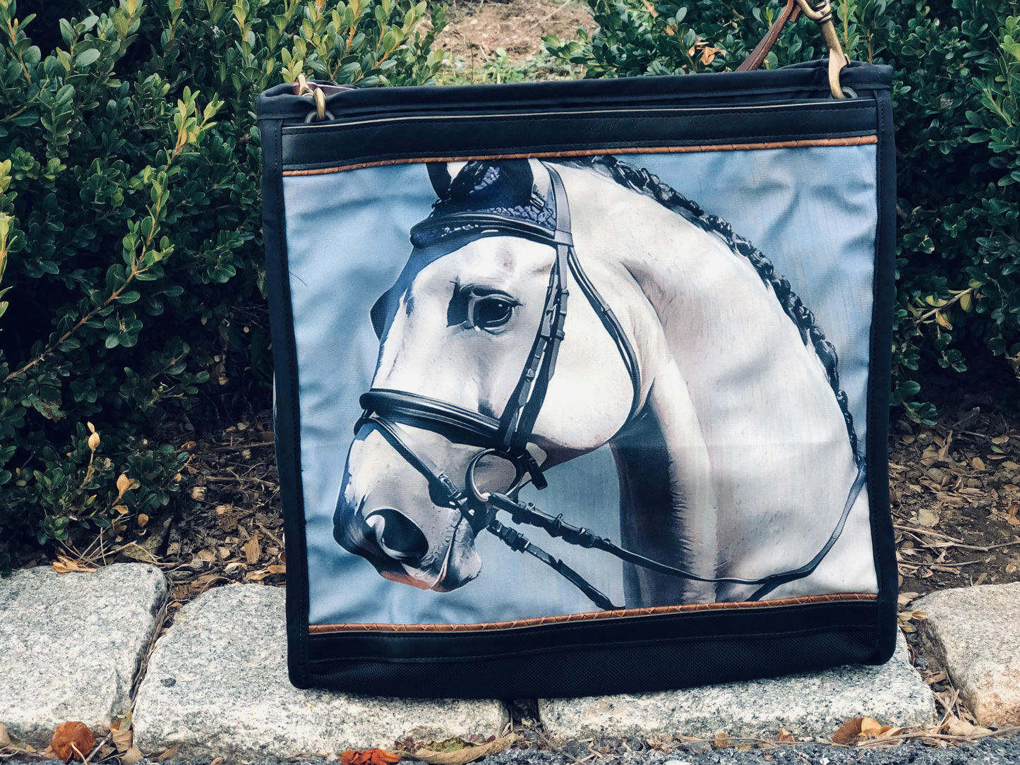 Large tote