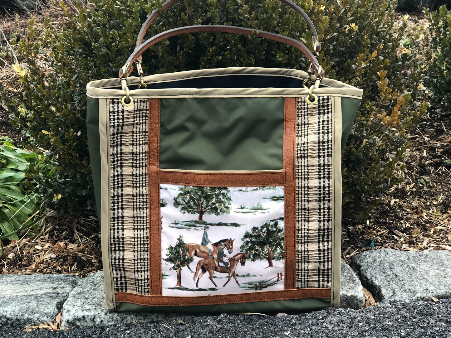 Large tote
